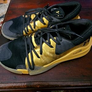 Under Armour Anatomix Mens Shoes Sz 9